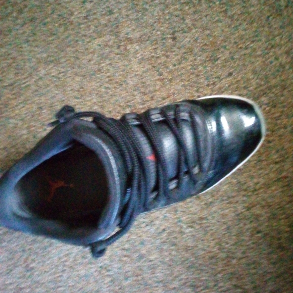 Jordans - Picture 3 of 4